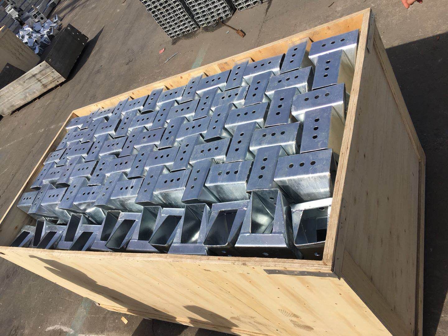Q235 Steel Custom Color W Beam Highway Guardrail For Outdoor Security Protection