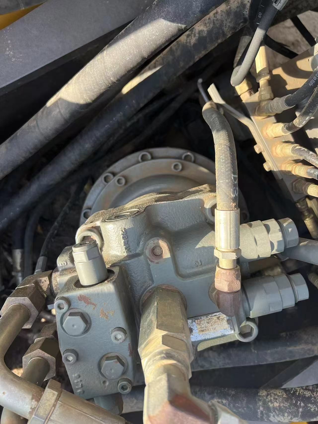 22ton Original Engine Used Volvo EC220 Excavators Earth Excavating Heavy Equipment