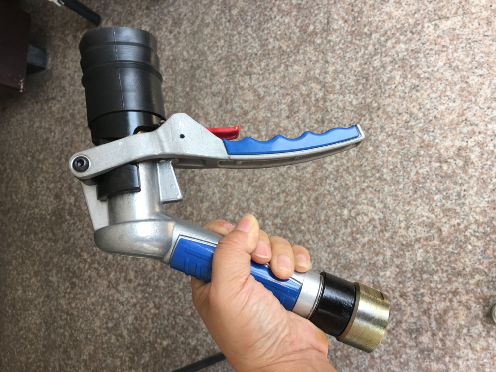 on sales Italian type three hammer LPG nozzle for LPG dispenser