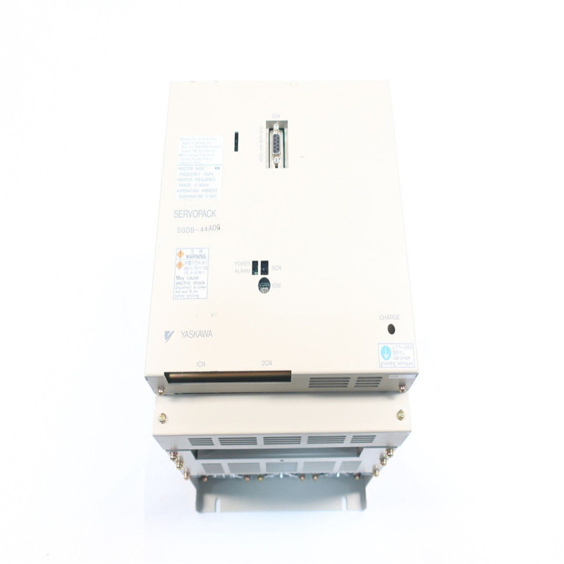 New In Box Industrial Servo Amplifier Servo Drive 4.4KW Yaskawa SGDB-44ADG