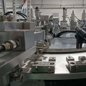 Servo Motor Driven Cap Assembly Machine