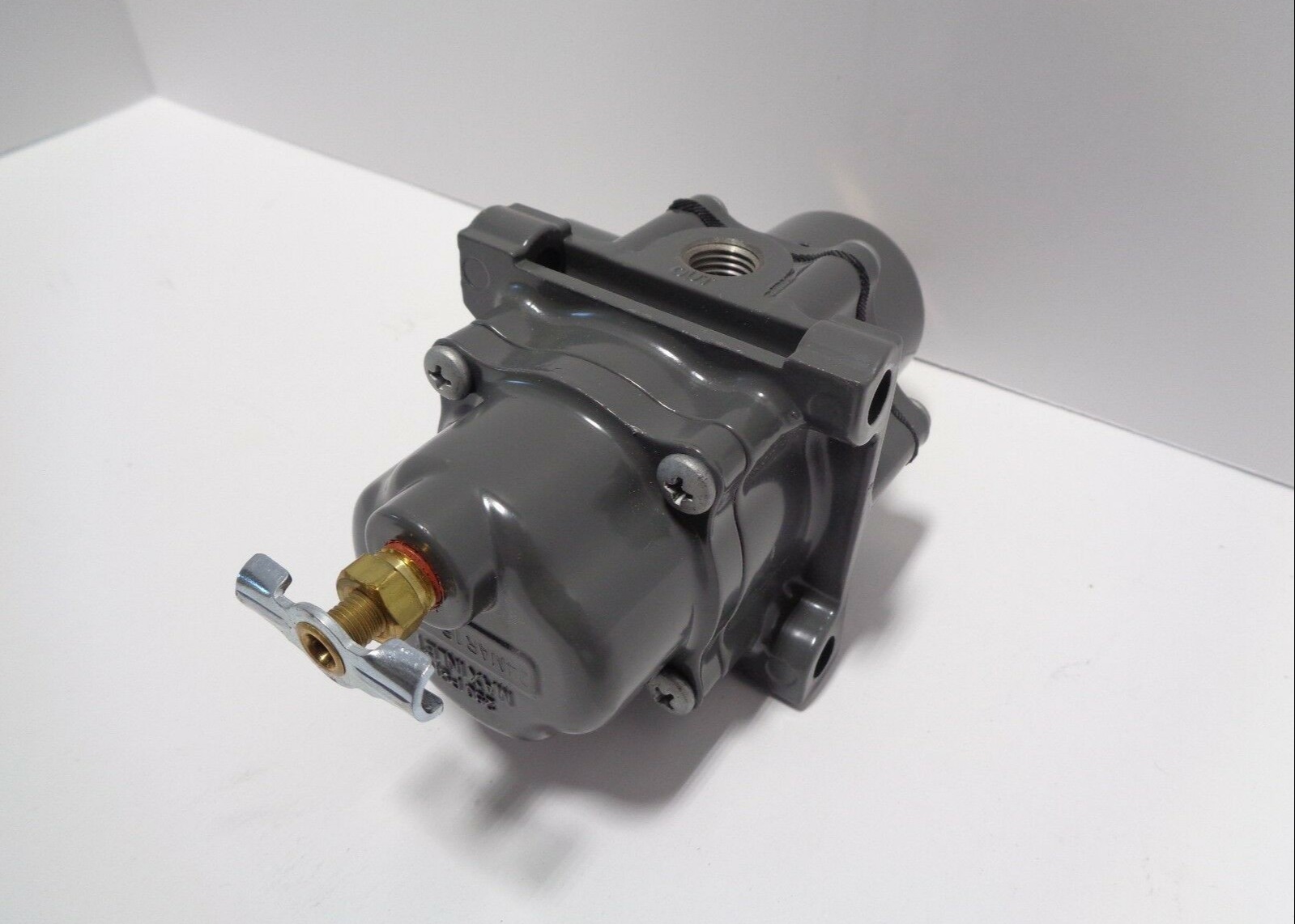 2700R12BBAEXCX If an item arrives damaged or is described incorrectly, we will work with you to resolve the situation.