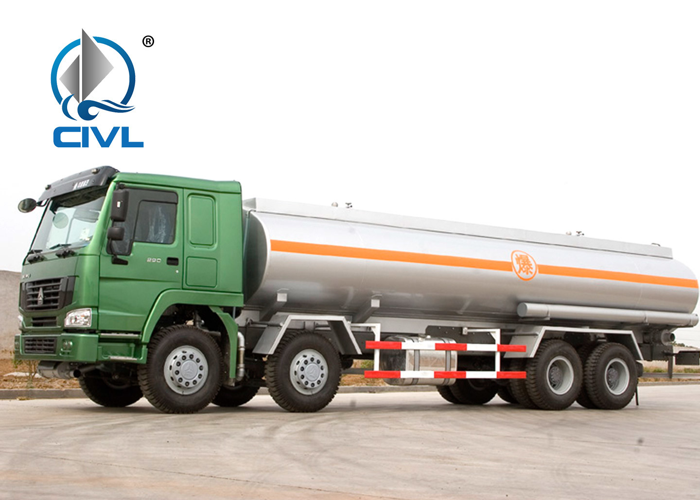 SINOTRUK HOWO Oil Tank Truck 8X4 38000L 266-371HP With Oil Pump And Pipe EURO2/3 LHD Or RHD
