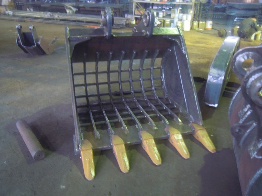 Manufacturer Large Volume High Quality Excavator Skeleton Bucket Excavator Grid for CAT320, SK200, ZX60, PC60 and others