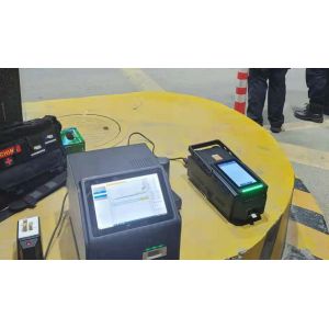 High Safety LCD Portable Explosive Detector Non Radioactive Ionization Source