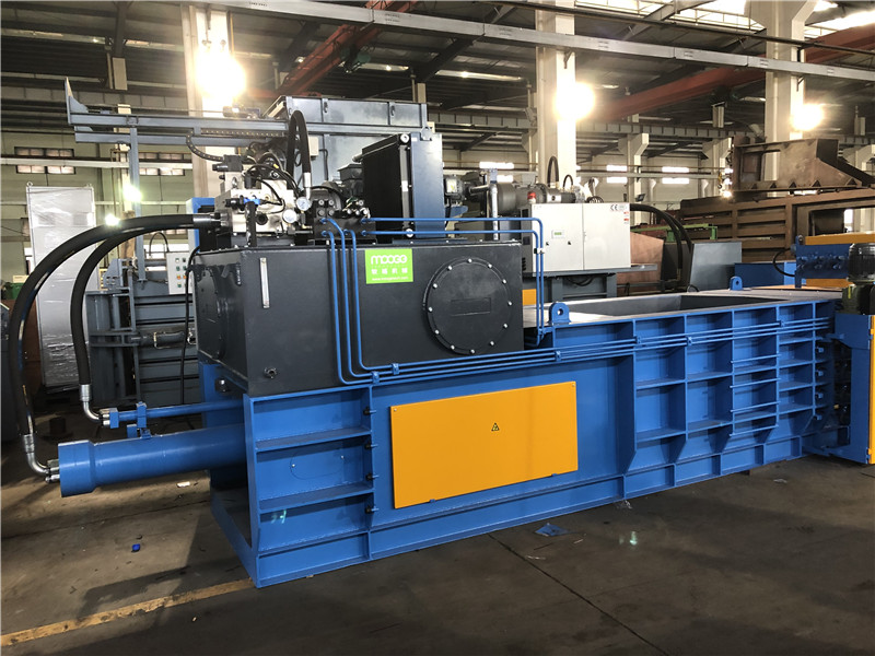 Plastic horizontal waste straw baler/compactor machine