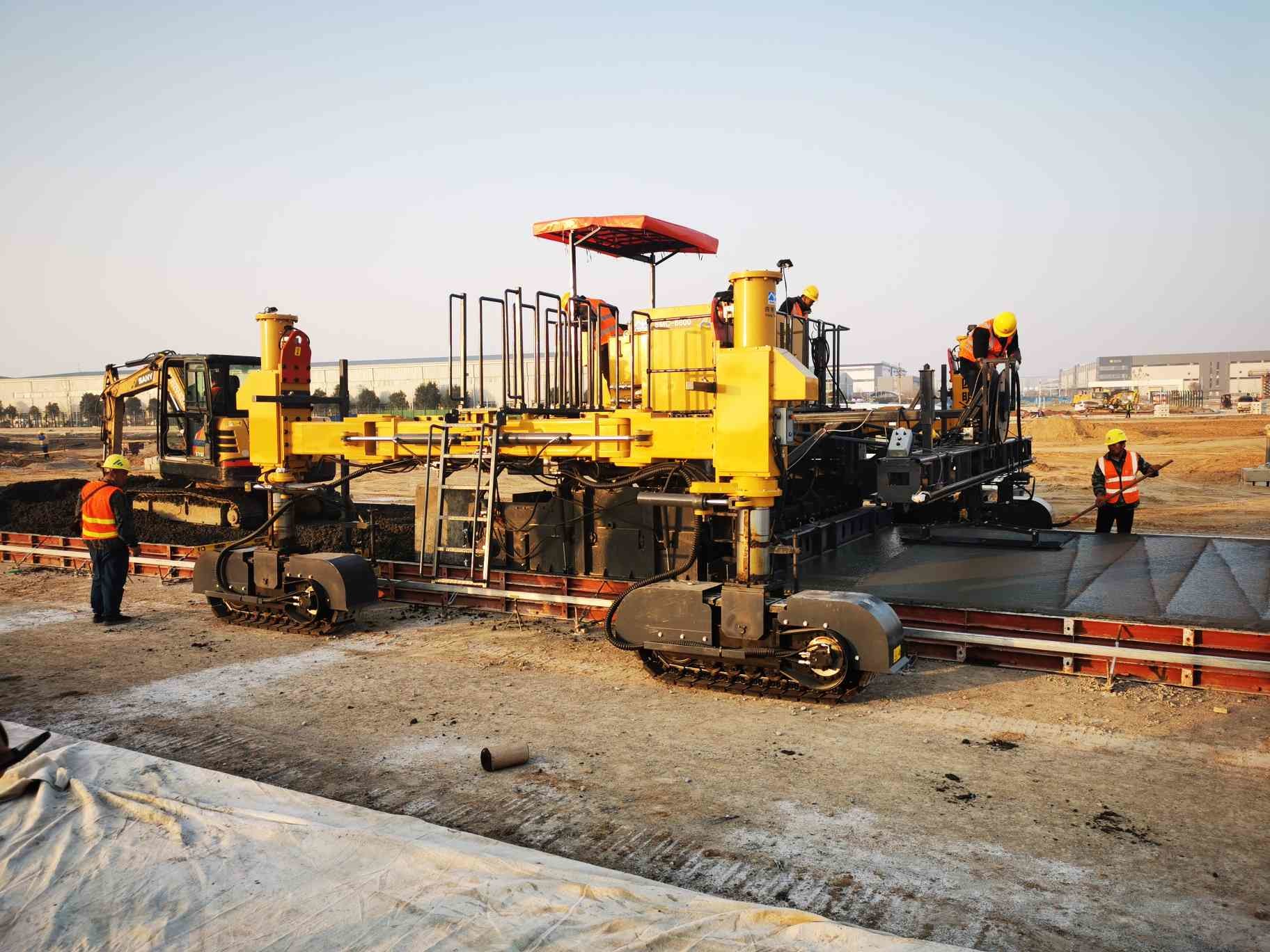 8M Wide Concrete Slip Form Paver For Airport Pavement Laying