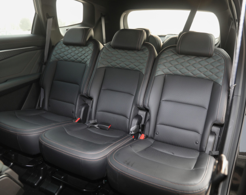 Geely Geecy L 2.0T DCT Haohua version 5 Door 7seats SUV Gasoline Used Car
