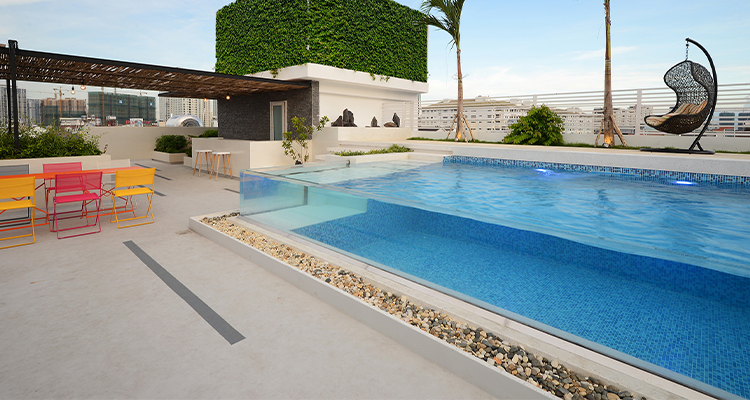 Outdoor Above Ground Swimming Pool with Low Water Absorption and Clear Panel