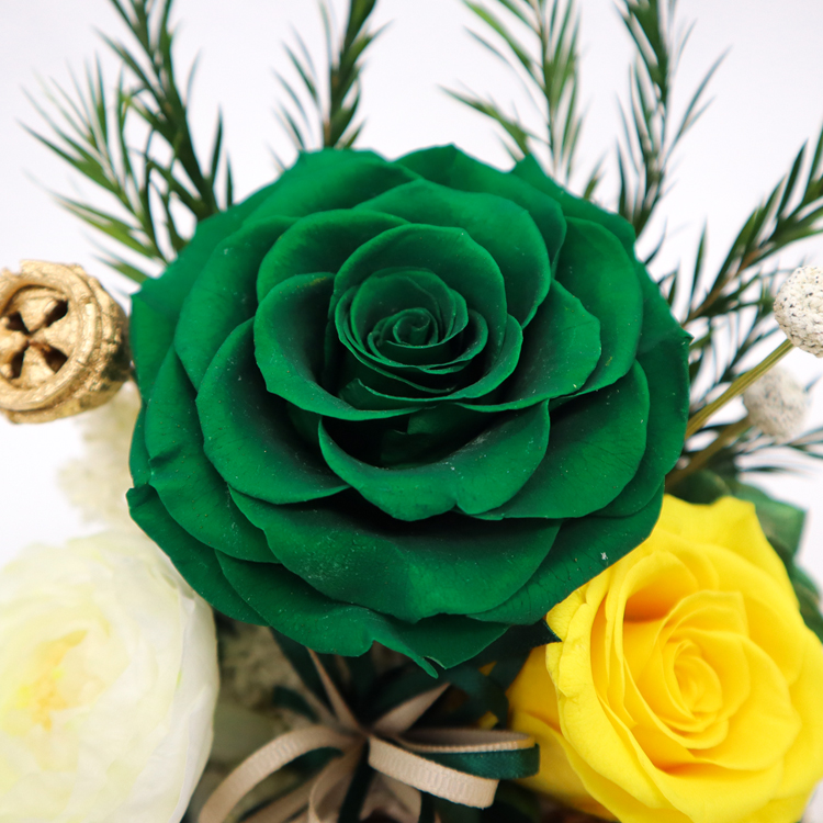 100% Real Rose Flower In Glass Dome With No Maintenance Required