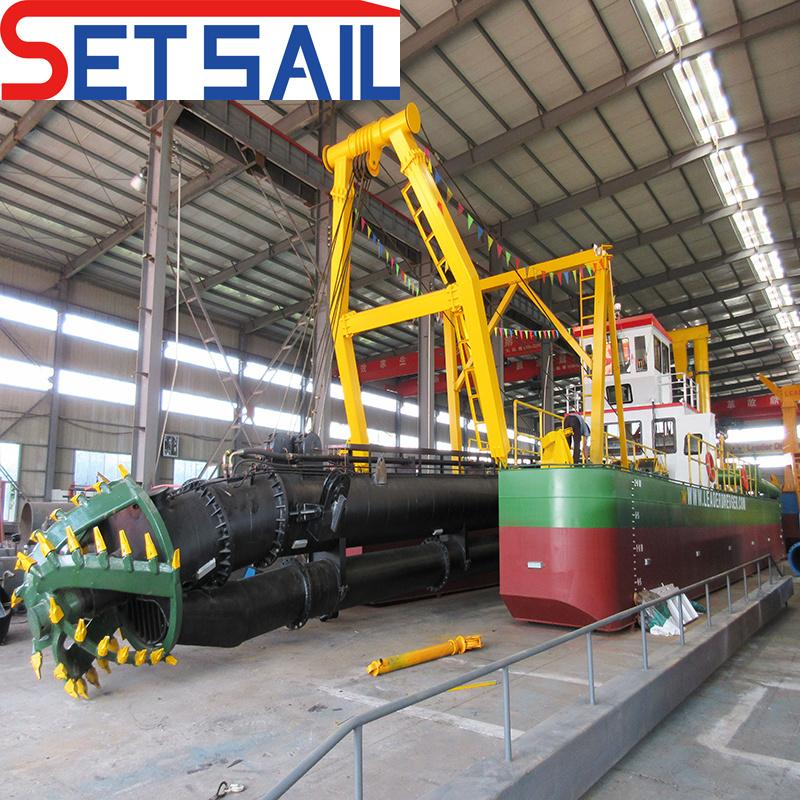 Small Size 16inch Cutter Suction Mud Dredger for River Sand