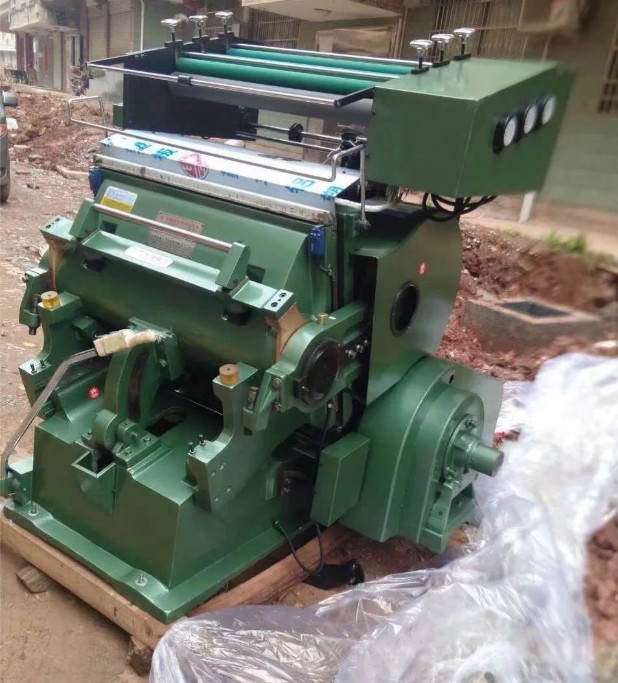 Castings Die Cutting Emboss Machine HJ-750T HT200 45# Steel Spindle Wafangdian Bearings