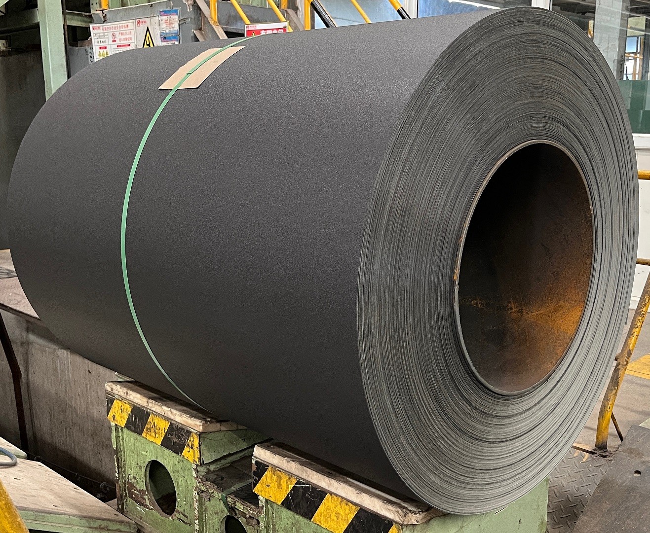 RAL9005 Black Color Textured Matt Pre Painted Galvanized Steel Coil Z275g Roof Panel Tile HDP-40 Years Quality Warranty