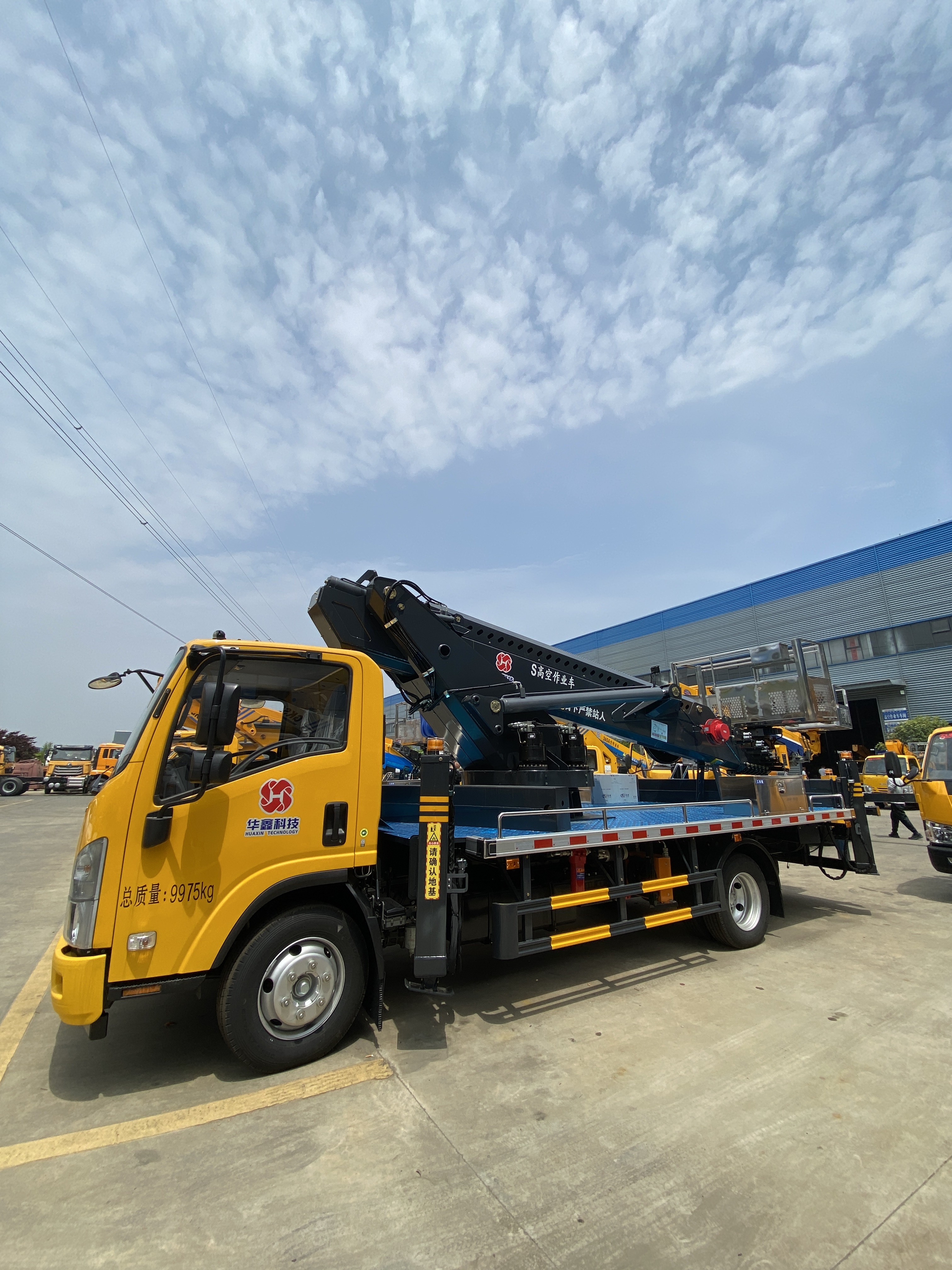 16m 18m Telescopic Towable Self Propelled Articulated Cherry Picker Spider Boom Lift Aerial Work Platform