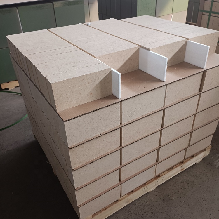 33% SiO2 65% ZrO2 High Density Zircon Brick for Glass Furnace Front Wall and Superstructure