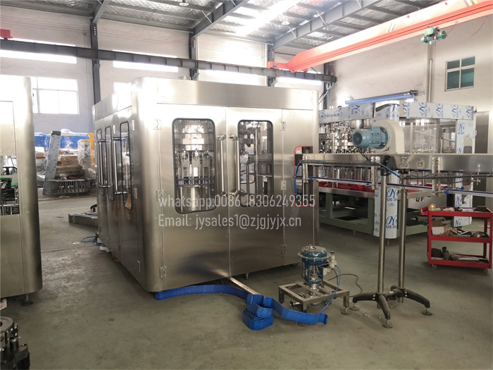 SUS304 Carbonated Drink Filling Machine Sparkling Water 4000 Bottles / Hr
