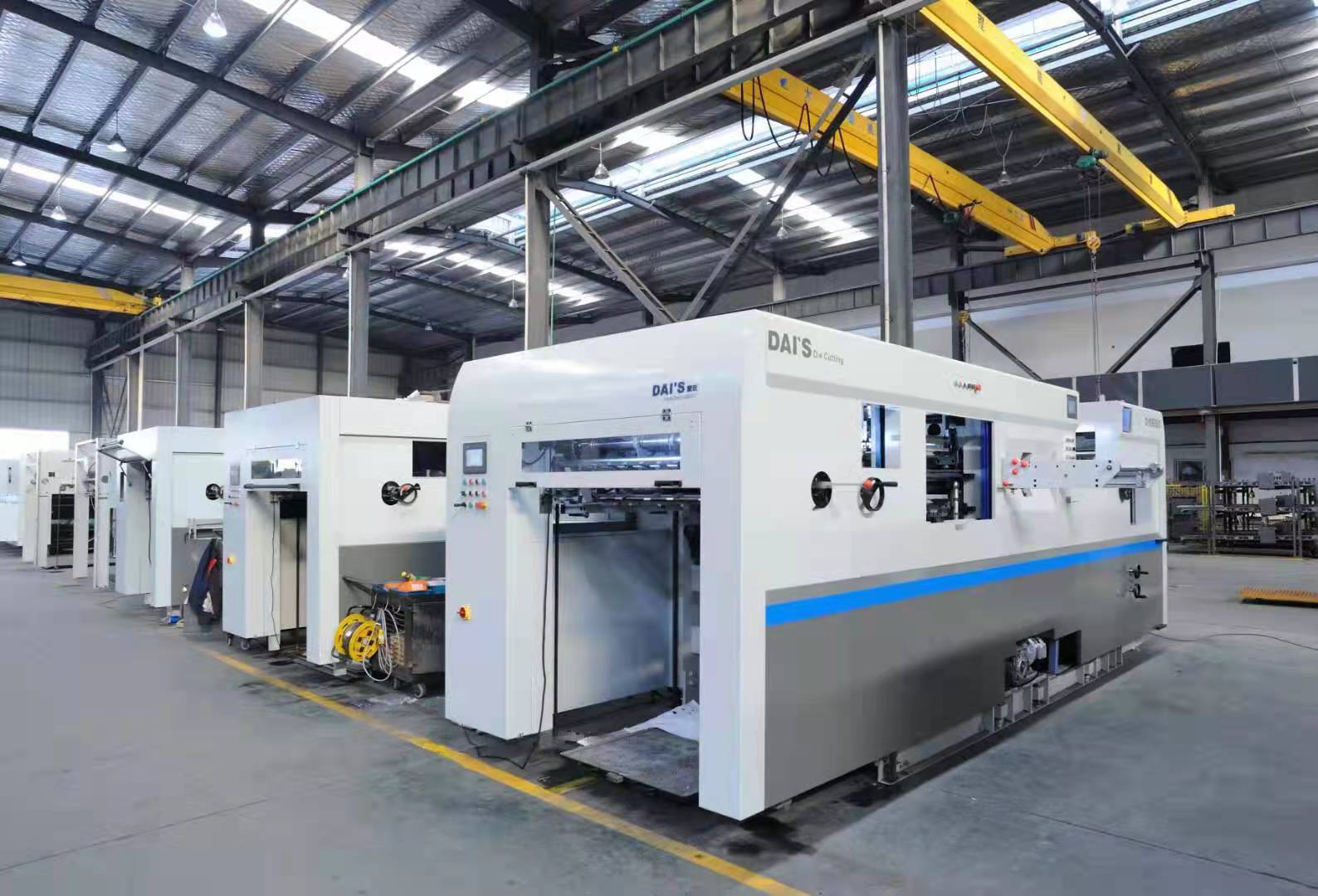 High Speed Automatic Die Cutting Machine for Corrugate Board User-Friendly Design