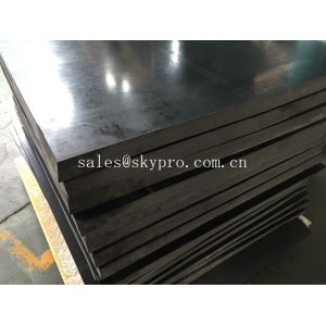  Heavy duty non-slip rubber plate , plain and grip top shock absorption rubber mat roll Manufactures