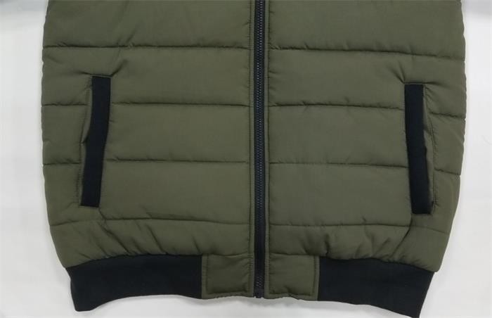 Cotton Padded Coat Mens Polyester Puffer Jacket Waterproof With Removable Sleeves