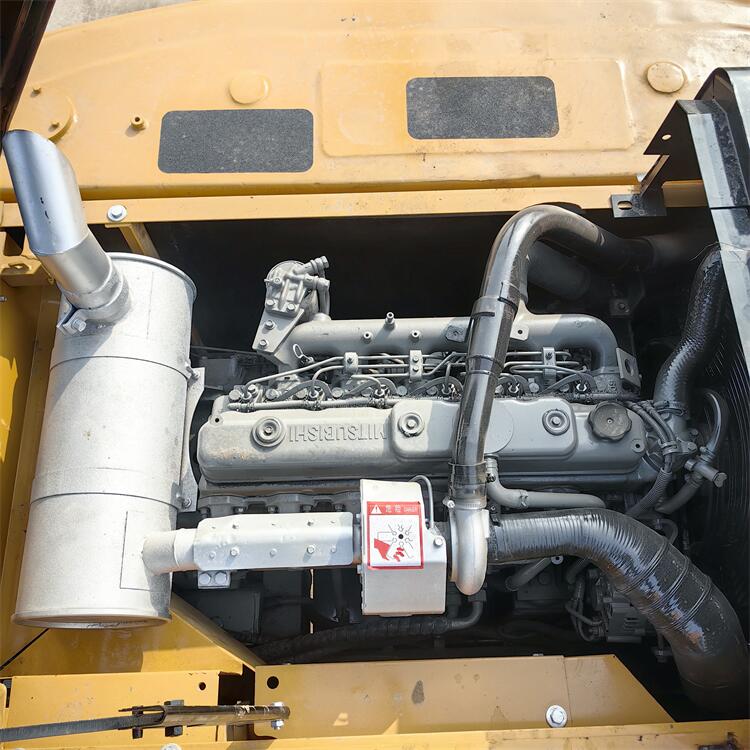 SANY SY215c Crawler Excavators in Sell 21800KG Operating Weight and 602 Working Hours