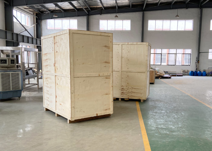 PLC Programmable Linear 3 In 1 Water Filling Machines