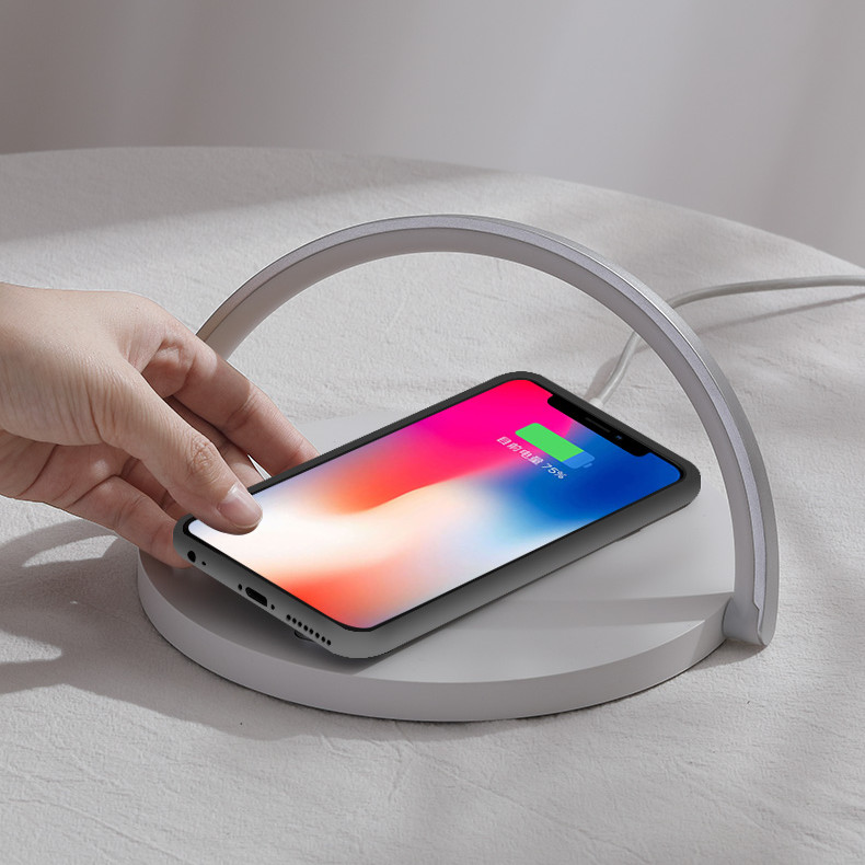 Night Lamp Quick Wireless Charger 10W Qi Stand Dock Station Wireless