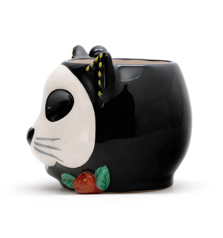 Best Selling Cute Earthenware 3d Cat Shaped Animal Ceramic Mugs Design With 3D Handpaint