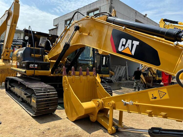 1.0m3 Bucket Capacity Used CAT 320D 320DL Excavator 325C 320CL 323D 329D 330D 330C 336D