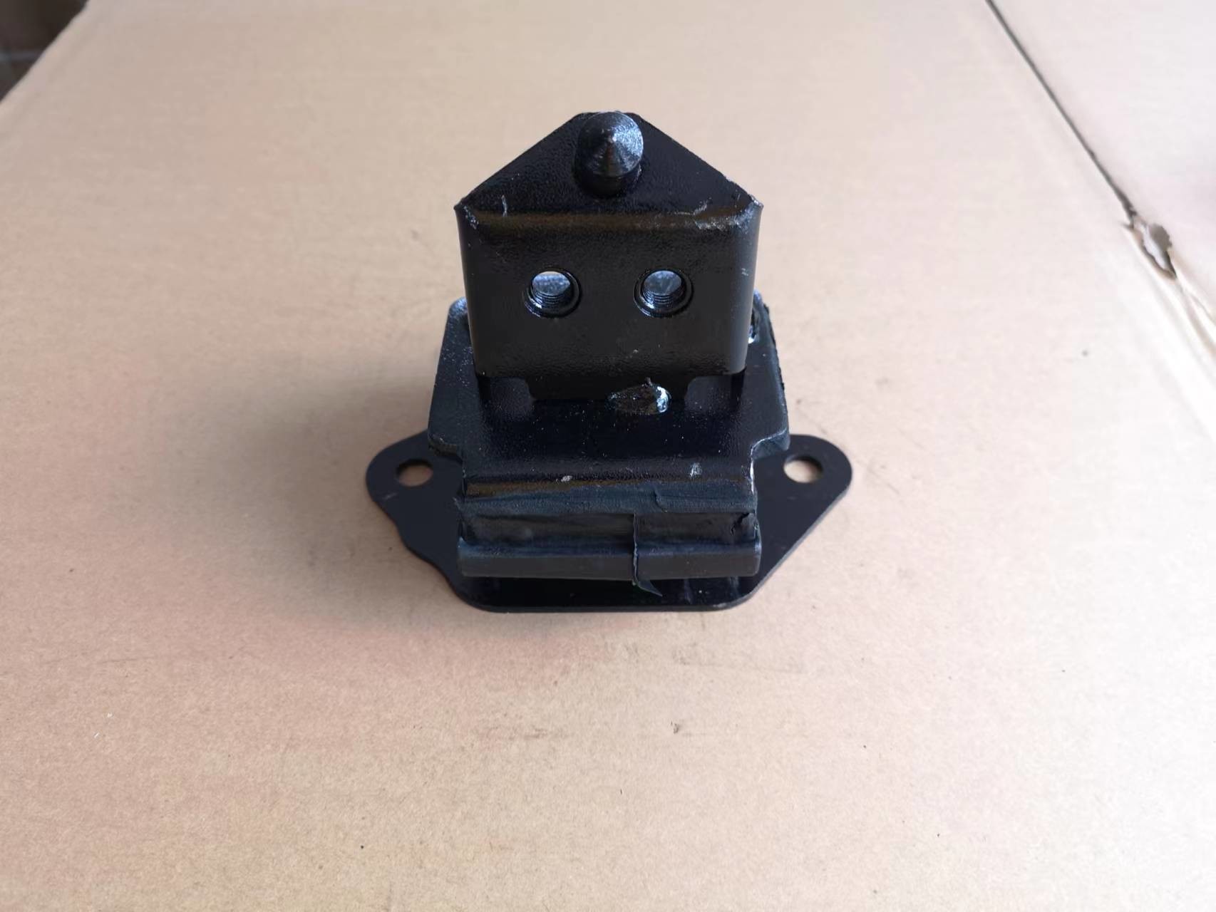 Dmax Engine Mount Cushion Rubber 8972349762 Pickup 4JA1 4JH1 Engine Model Front Side