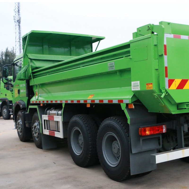 31-40T Capacity Sinotruk Howo 8*4 Mini Dump Truck with Automatic Air Conditioner