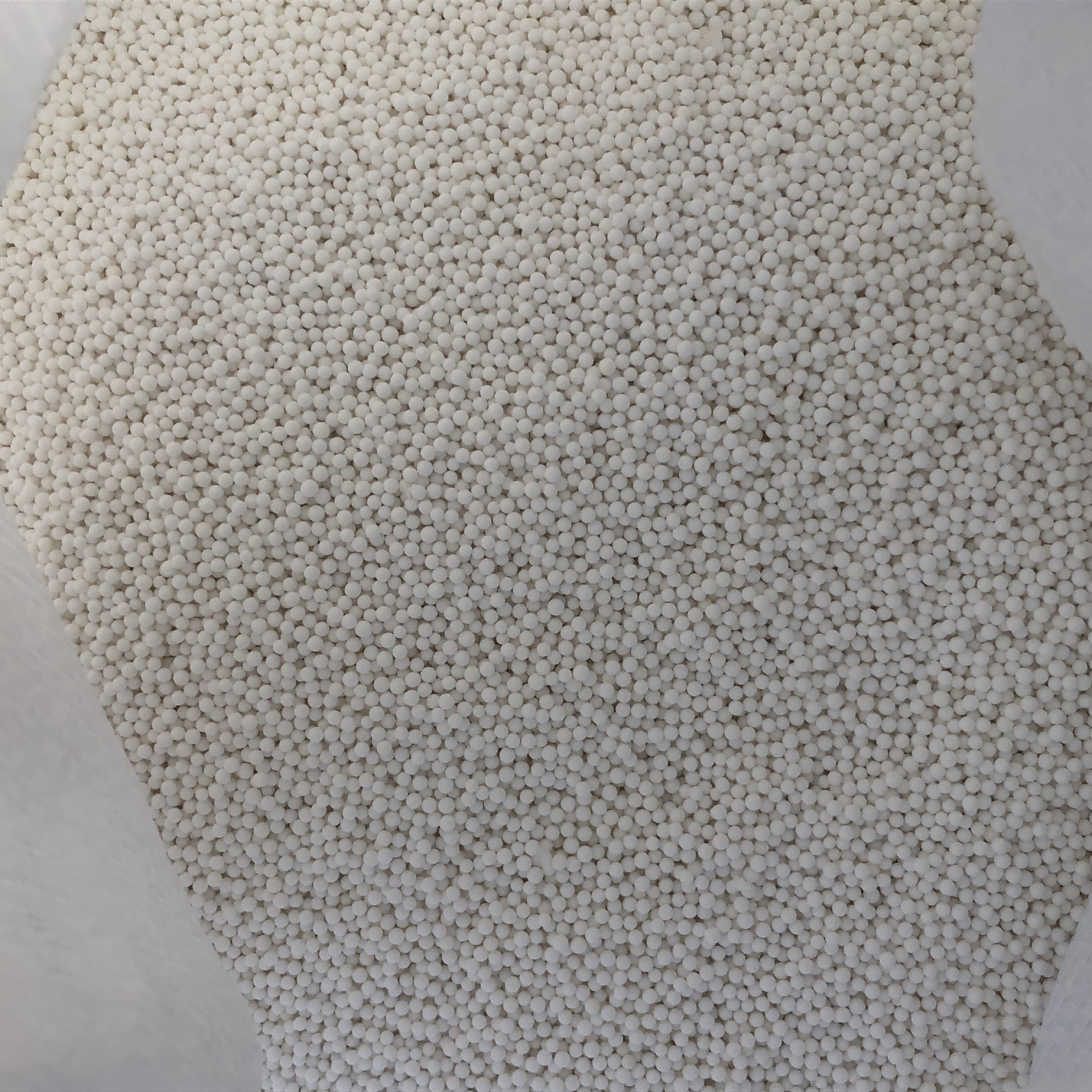 Porcelain Grinding Industrial Alumina Ceramic Beads Sphere for Ball Mill