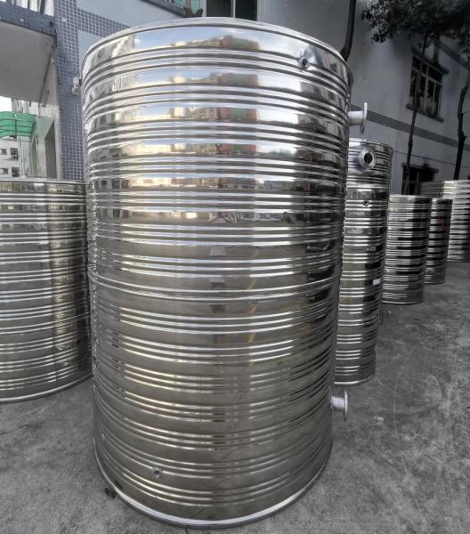 Threaded Insulated vertical stainless steel water tank With 80 degree Temperatur
