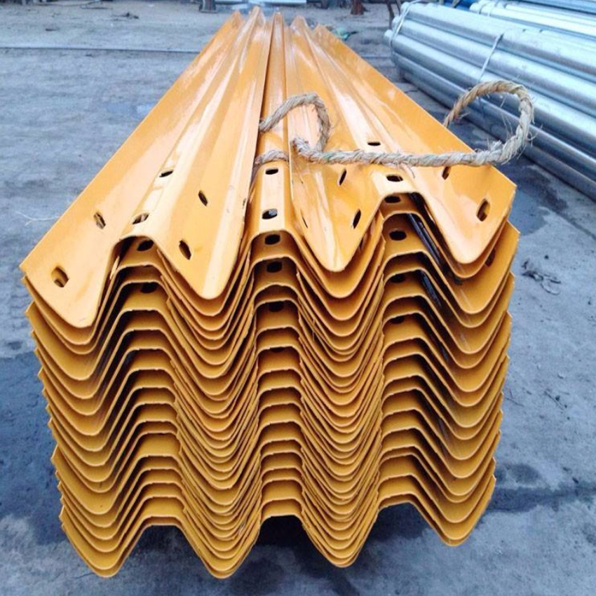 Highway Safety Standard Size W Beam Guardrail with Hot Galvanized Cold Rolled Technology