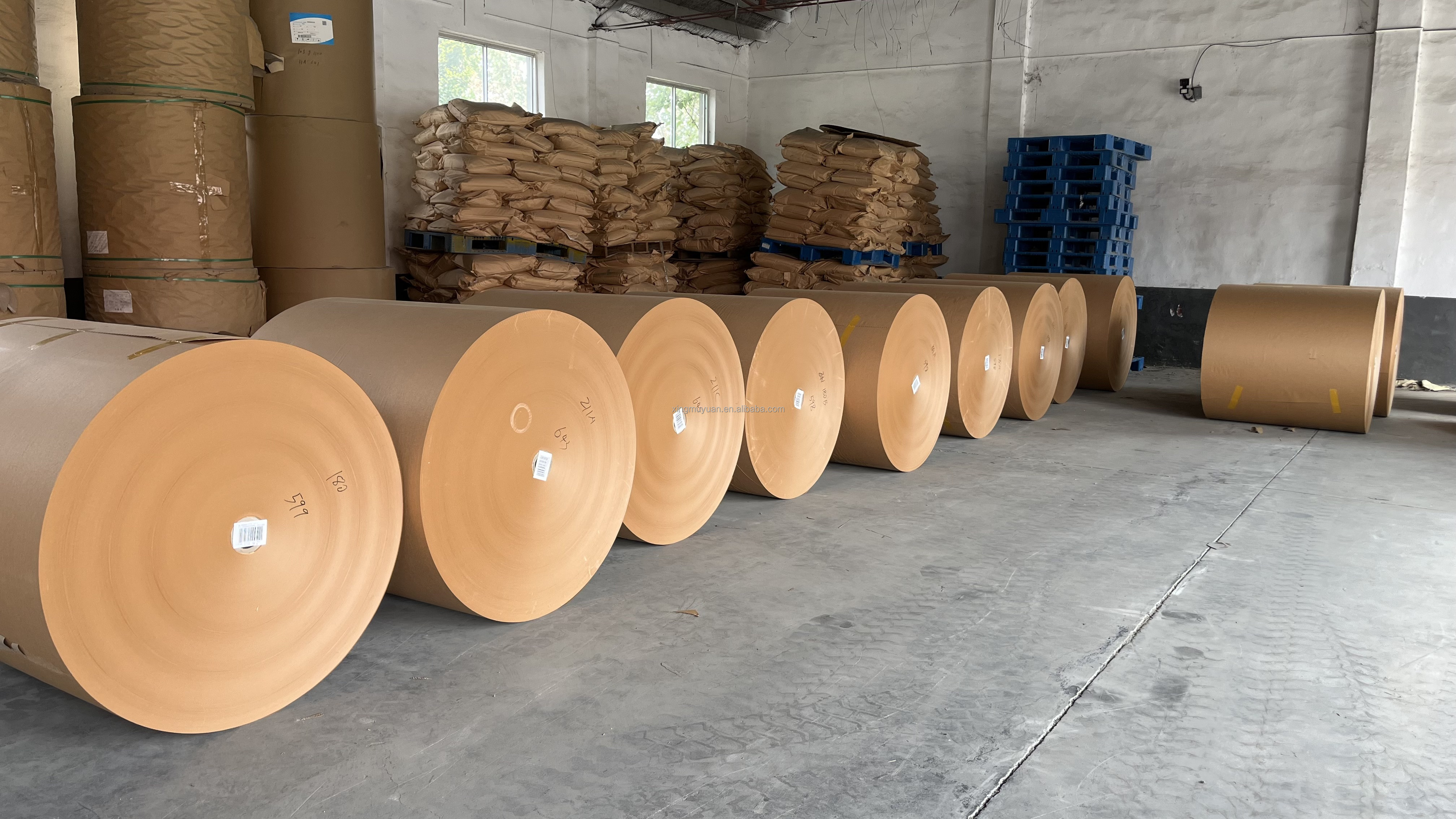 High Quality Resin Coated Roll Paper Kraft Cooling Pad Paper 95g 105g Paper Raw Materials