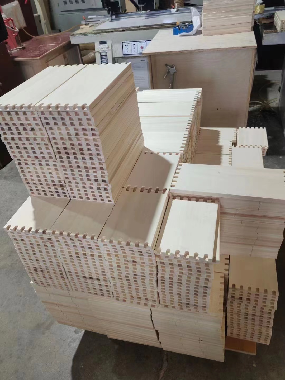 Paulownia Wood Boards with Free Sample Moisture Content 8%-12% Modern Design Style