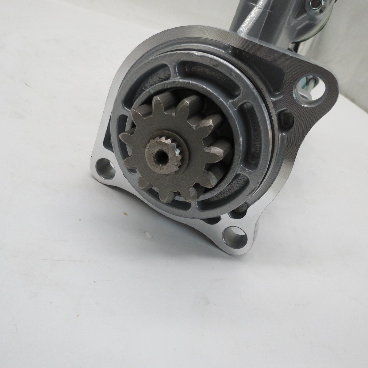 Selling starter L30L2-3708100