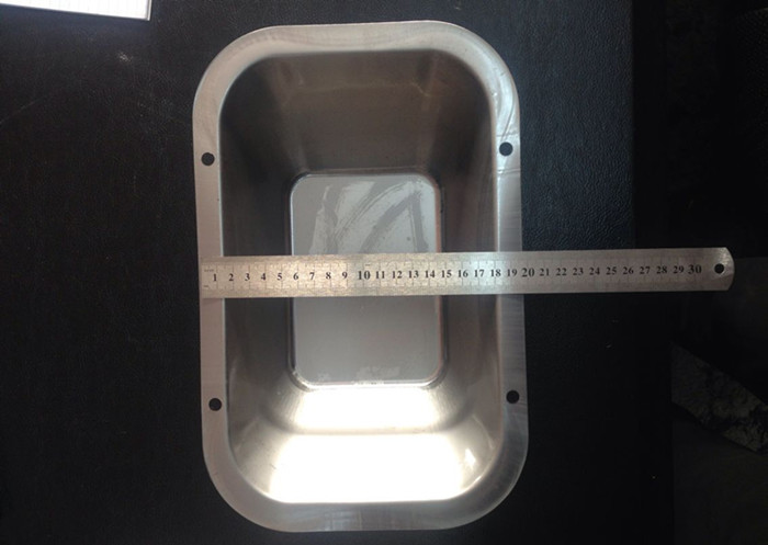 304 Stainless Steel Animal Farm Equipment Drinking Water Bowl For Farrowing Crate Silver Color