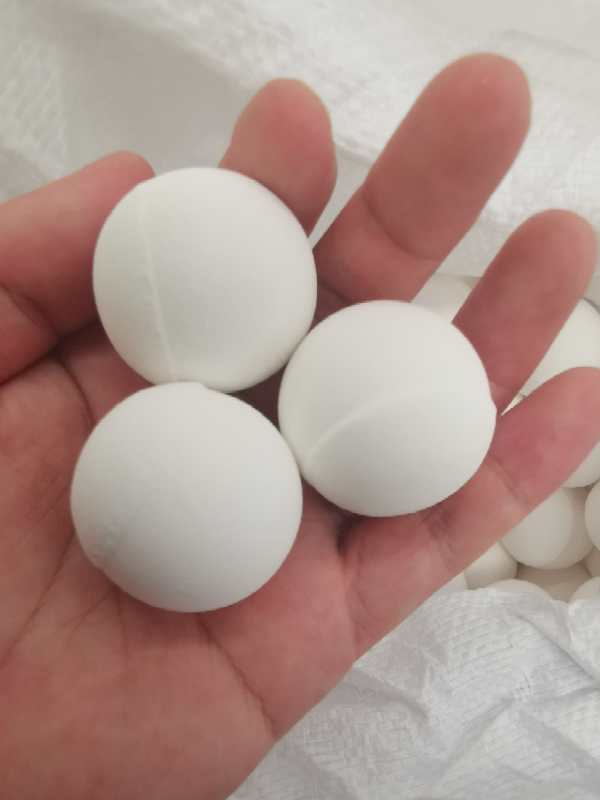 International Standard SiC Content Ceramic Grinding Ball for Ceramic Ball Mill in Henan