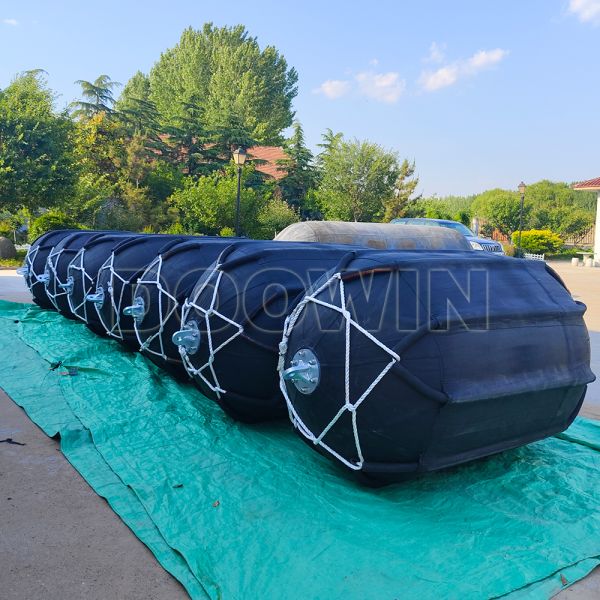 Quality 50KPa 80Kpa Pneumatic Rubber Fender Yokohama Yokohama Floating Fenders for sale