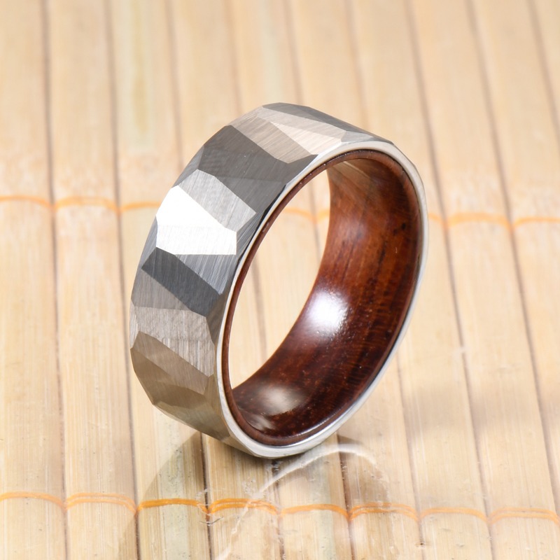 Unisex 8mm Black Rose Wood Inlay Tungsten Ring Classic Faceted Wedding Band for Men Jewelry Main Material Tungsten