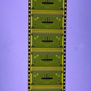  Customized Original LCD Drive Tab Cof IC 8157-Ccbrl For Electronic Componets Manufactures