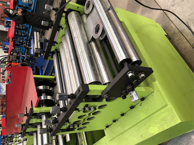 Zinc Plated CZ Purlin Roll Forming Machine High Speed 35M/Min