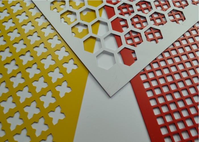 Hexagonal Perforated Aluminum Sheet , 1m 1.22m Width Perforated Aluminium Mesh