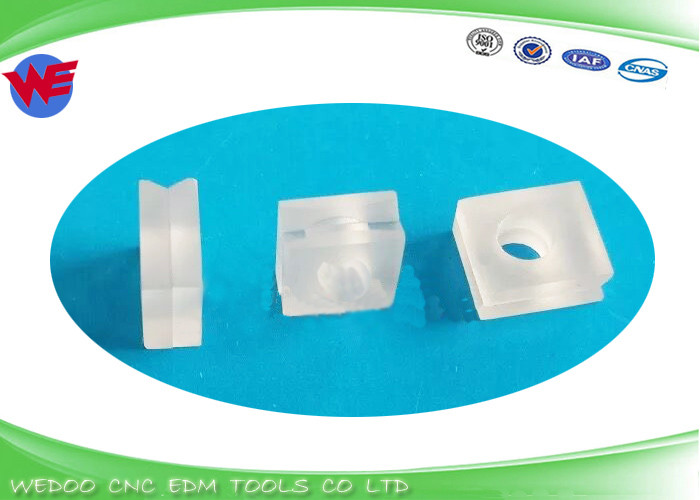 15EC80B701 8.7*8*4MM Makino EDM Parts Consumables V Guide Sapphire Wire Guide