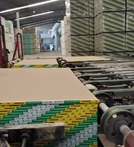 Interior Walls And Ceilings Regular Gypsum Board with Impact Resistance