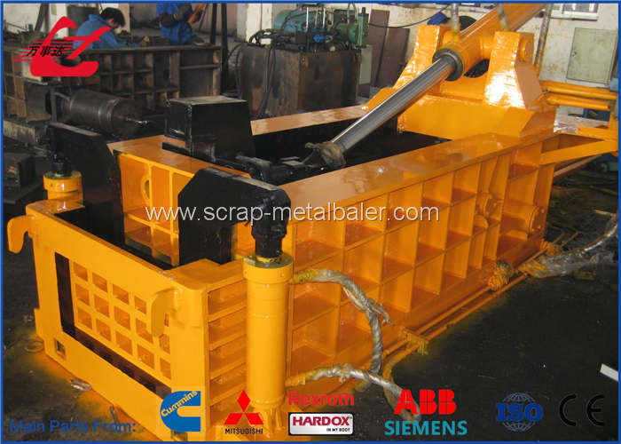 1350kN Force Scrap Metal Baler Scrap Bundle Machine Front Out Type