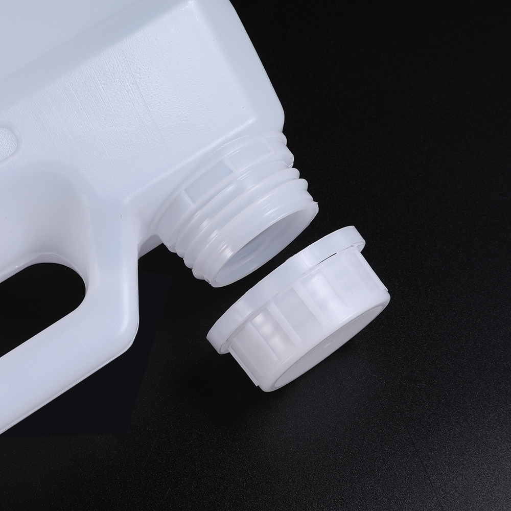 Plastic Square Barrel Jerry Can With Screw Lid Material Thickened Container 1L Supplied