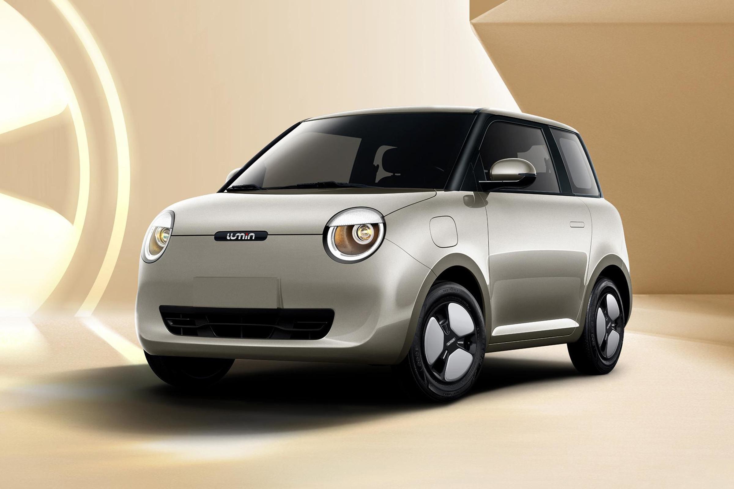 CLTC Pure Electric Range 301KM Changan Mini EV Mini Electric Car 35kw