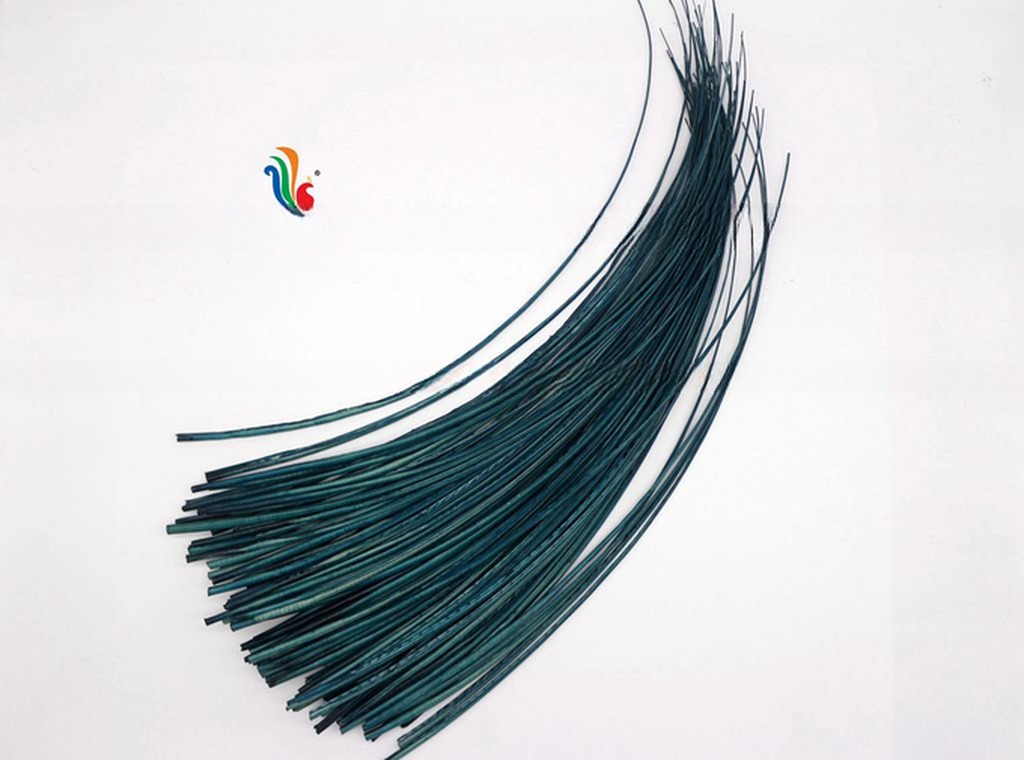 Create Stunning Decorations with Our FEDEX Shipping Ostrich Feather Quill
