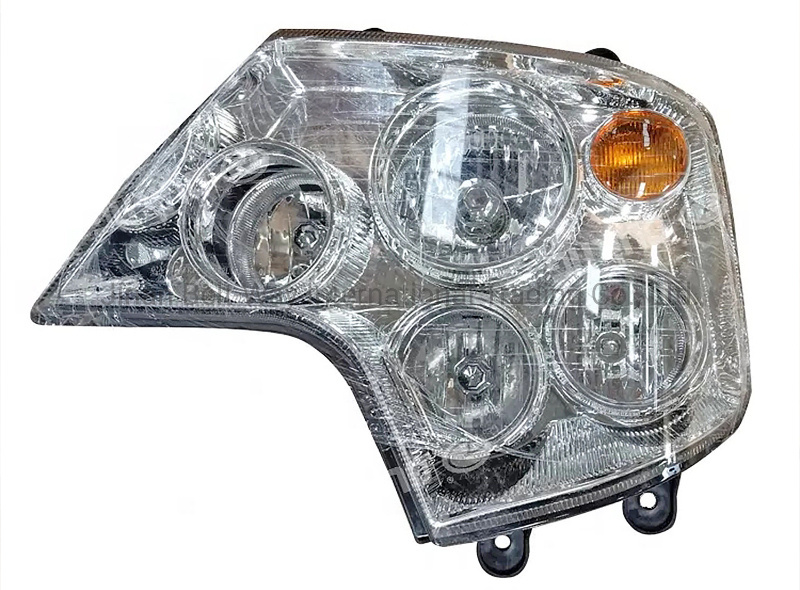 Sinotruk Truck Part Head Lamp for HOWO A7 Truck Wg9925720001